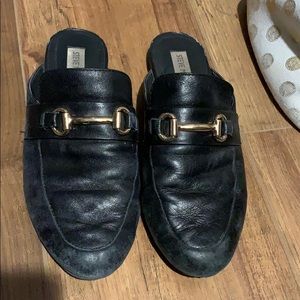 Black Steve Madden slip on mules